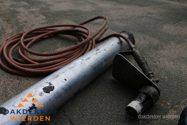Dakdekker gasbrander en gereedschap voor spoedklus in Wierden Dakdekker gasbrander en gereedschap voor spoedklus in Wierden